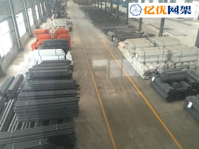 桐乡杆件待发货区