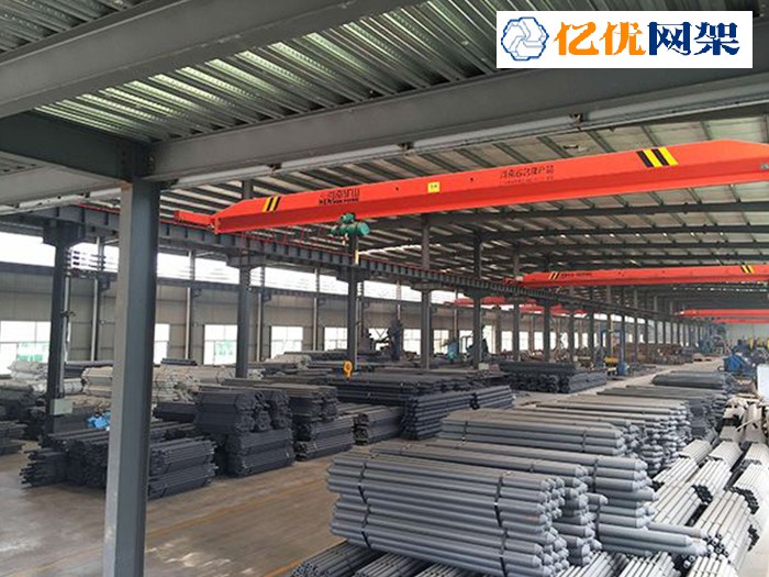 桐乡杆件待发货区